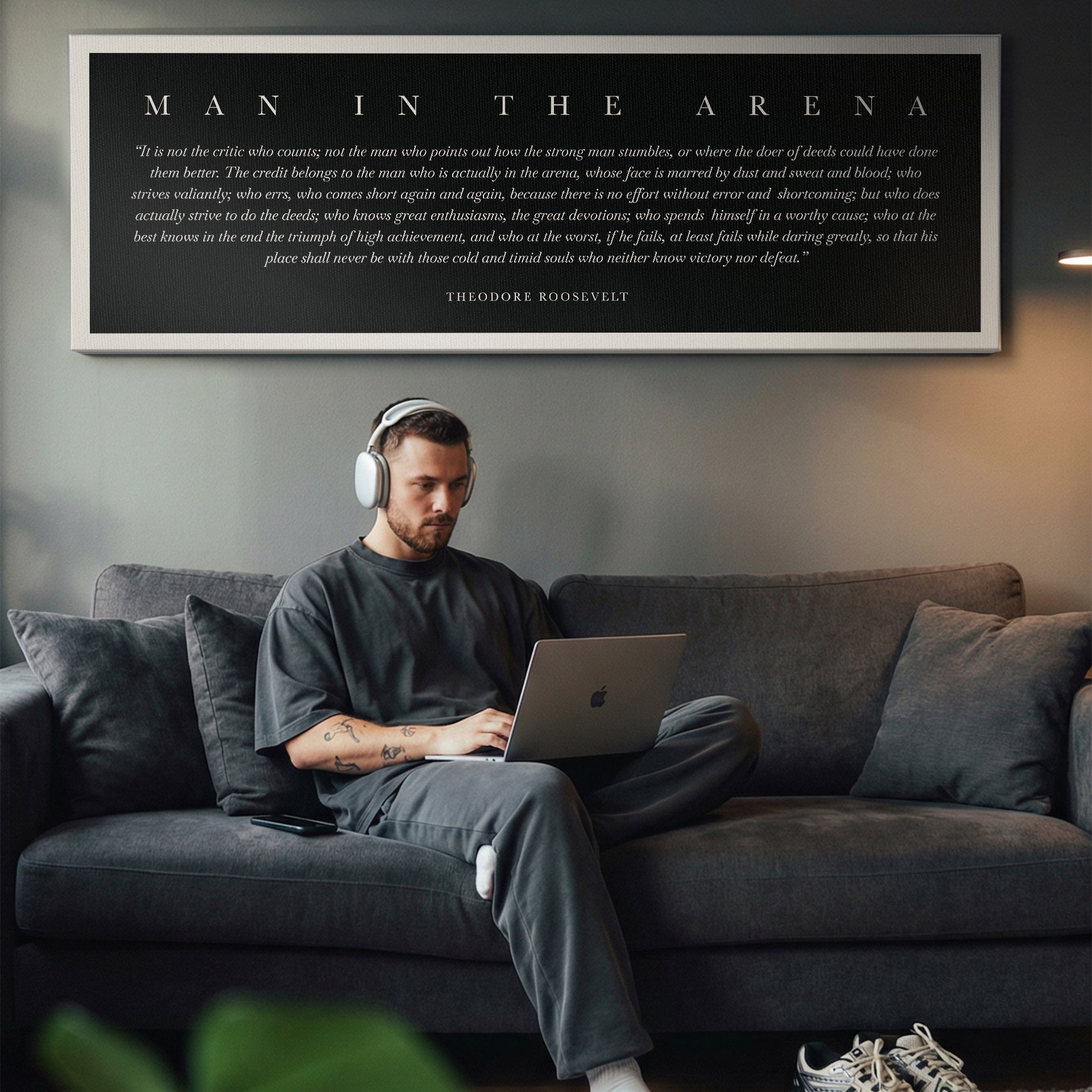 Man In The Arena Black